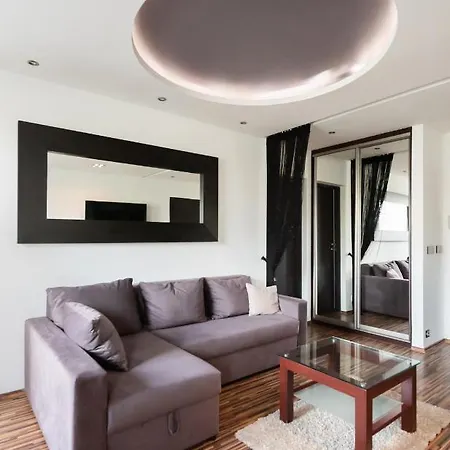 Apartment Gorczewska Violet Warsaw