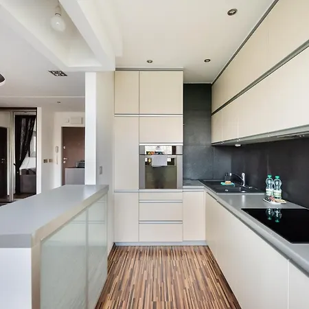 Gorczewska Violet Apartment